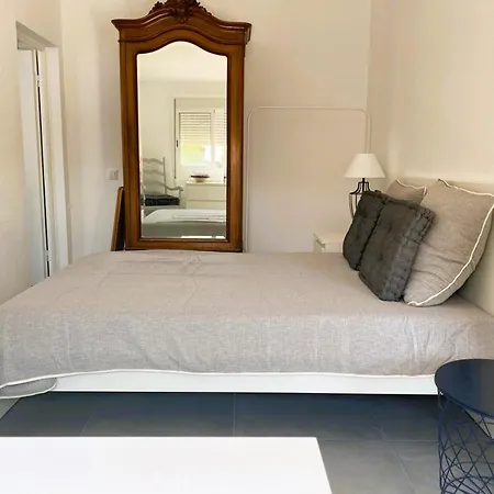 En 8 Personas Con Piscina Privada Y Estacionamiento - Hisp-217-216 Villa