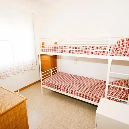 En 8 Personas Con Piscina Privada Y Estacionamiento - Hisp-217-216 *